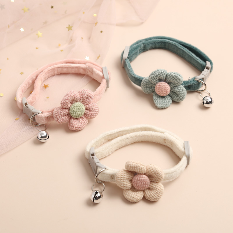 Flower Soft Velvet Cat Collar with Bell