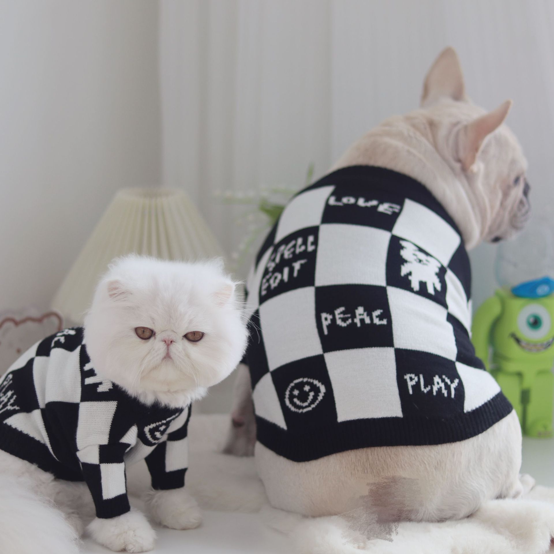Black and White Plaid Pet Clothes