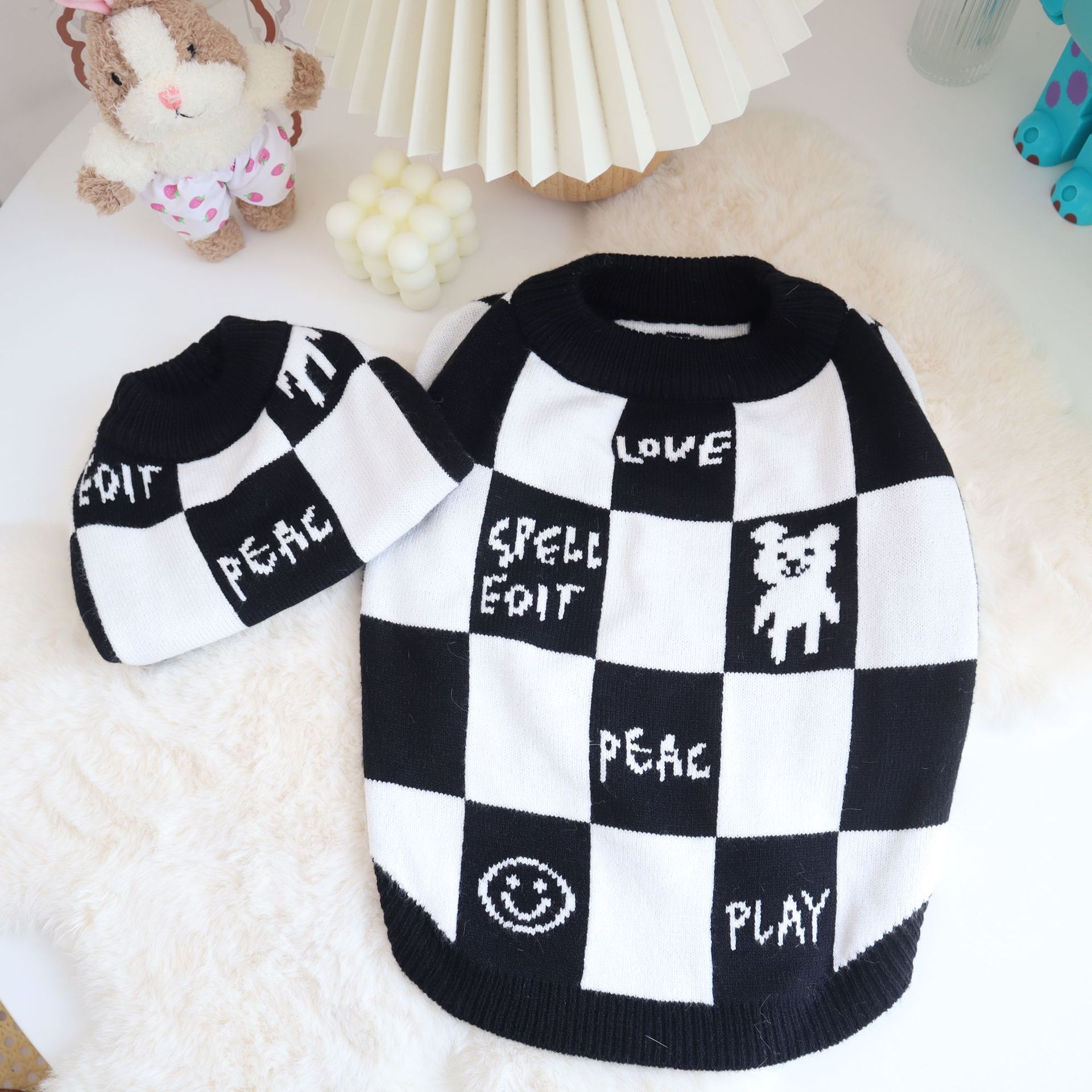 Black and White Plaid Pet Clothes