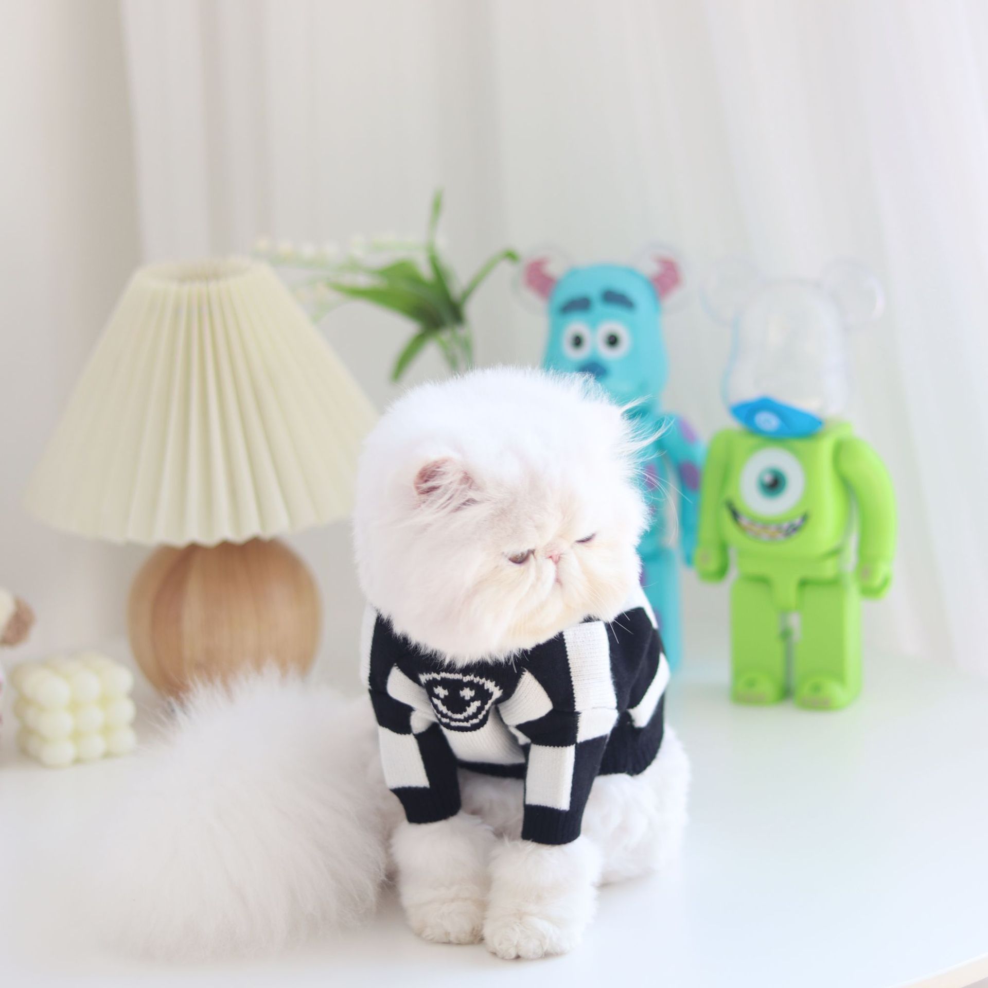 Black and White Plaid Pet Clothes